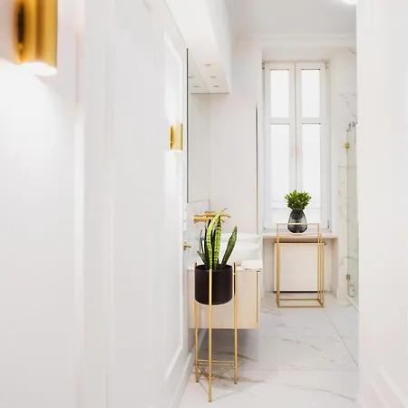 Queen #2 Apartment, Wawel View, Old Town,