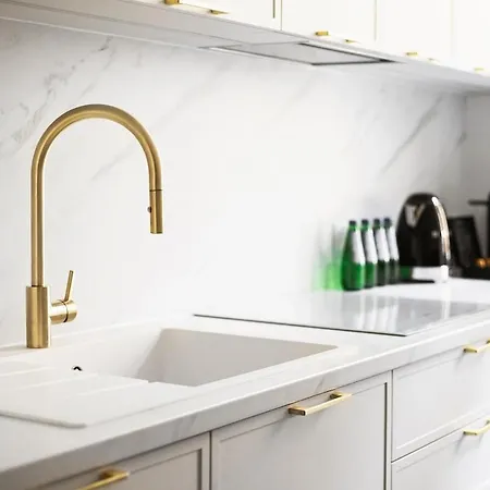 Queen #2 Apartment, Wawel View, Old Town, דירה *