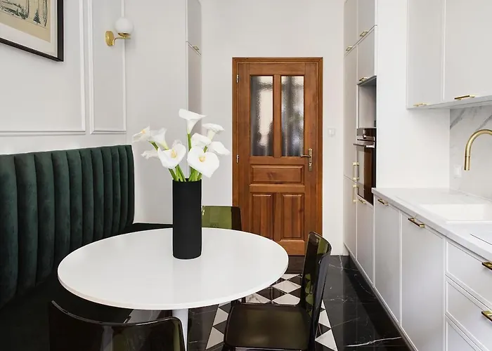 Queen #2 Apartment, Wawel View, Old Town, *