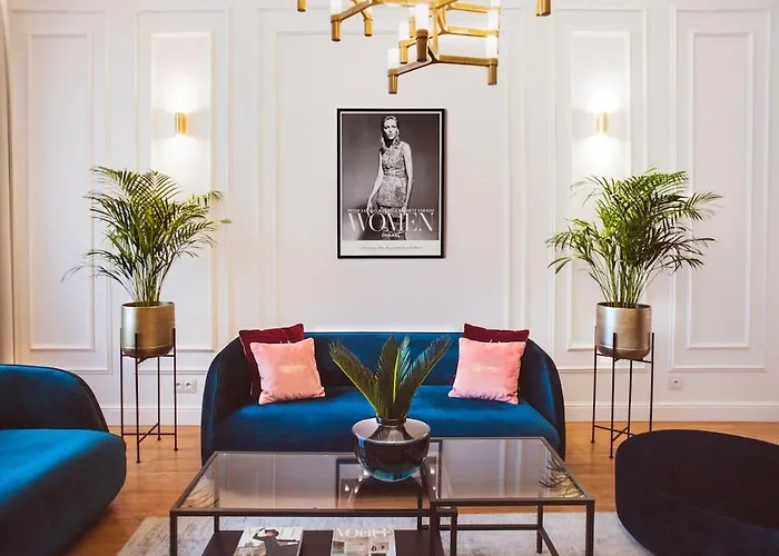 Queen #2 Apartment, Wawel View, Old Town, 크라쿠프